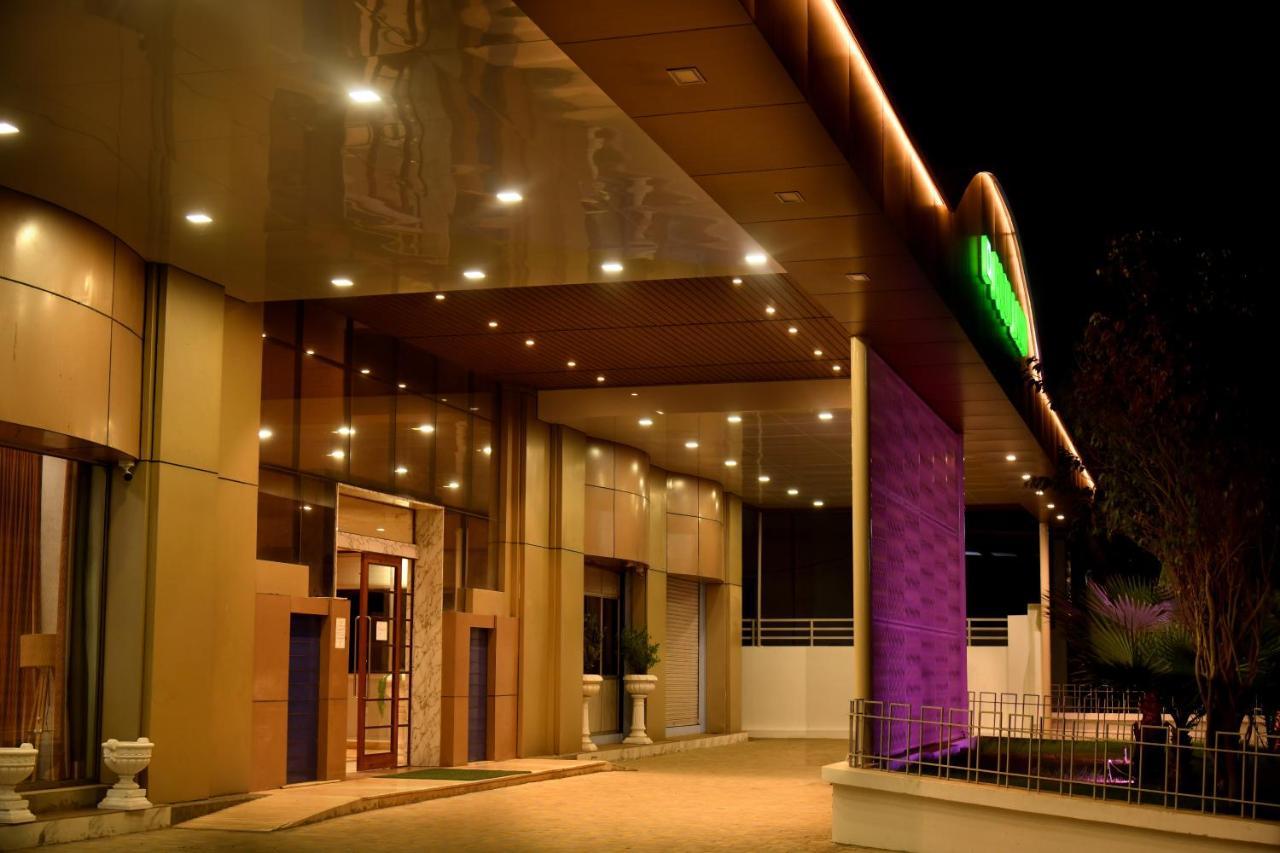 Hotel Prince Residency Bhuj Exterior photo